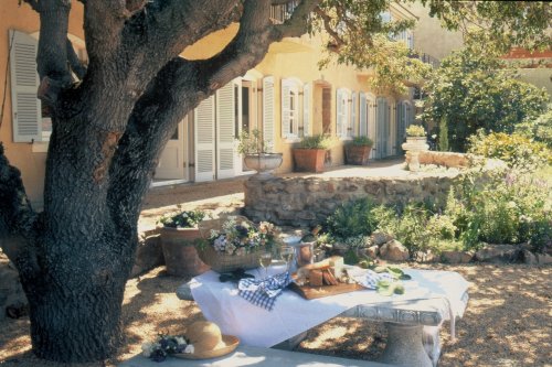Auberge Burgundy (2)
